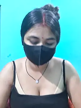 Snapshot of DivyaBhabhi69@xh chatting on 05-28-26, 05:43 DivyaBhabhi69xh online show from 05-28-26, 05:43