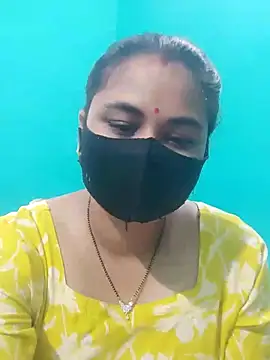 Snapshot of DivyaBhabhi69@xh chatting on 06-05-26, 11:49 DivyaBhabhi69xh online show from 06-05-26, 11:49