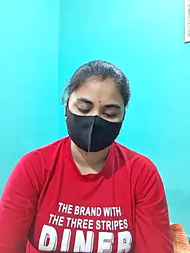 Snapshot of DivyaBhabhi69@xh chatting on 06-06-26, 03:44 DivyaBhabhi69xh online show from 06-06-26, 03:44