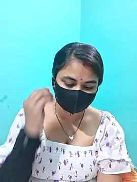 Snapshot of DivyaBhabhi69@xh chatting on 06-08-26, 05:02 DivyaBhabhi69xh online show from 06-08-26, 05:02