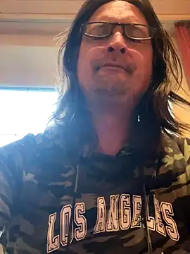 Cleohot1977 online show from 09-26-25, 04:00