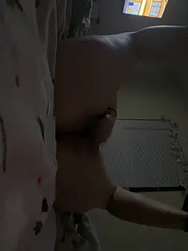 Snapshot of beeperkeeperp06 chatting on 12-20-25, 08:32 beeperkeeperp06 online show from 12-20-25, 08:32