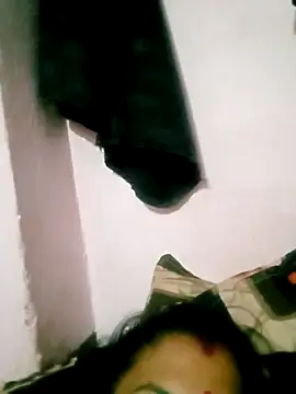 Snapshot of Hot-yuo84 chatting on 09-19-25, 04:29 Hot-yuo84 online show from 09-19-25, 04:29