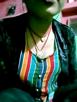 Snapshot of Hot-yuo84 chatting on 10-28-25, 04:42 Hot-yuo84 online show from 10-28-25, 04:42