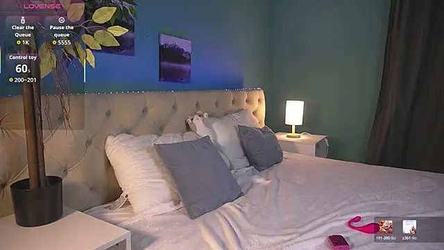 Lisafoxy  online show from 03-14-26, 11:32