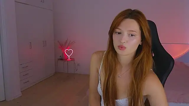 Snapshot of CuteAriel7 chatting on 06-29-26, 04:51 CuteAriel7 online show from 06-29-26, 04:51