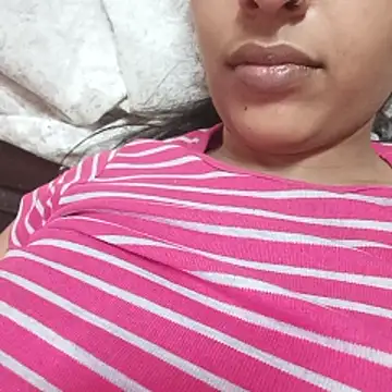 Snapshot of DesiSimran09 chatting on 11-03-25, 07:15 DesiSimran09 online show from 11-03-25, 07:15