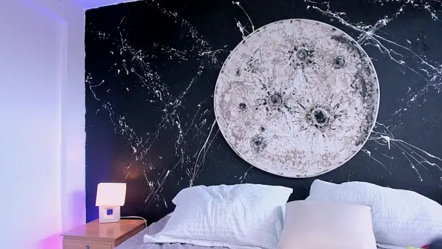 ScarletMoon1  online show from 10-27-25, 07:51