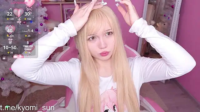 Kyomi Sun online show from 12-15-25, 09:30