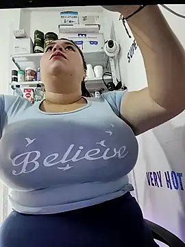 Snapshot of SafiroFer chatting on 11-22-25, 09:03 SafiroFer online show from 11-22-25, 09:03