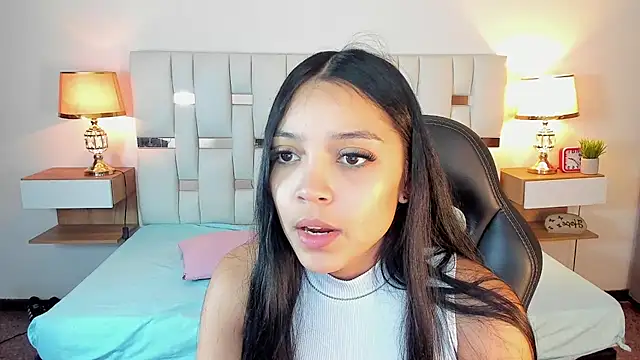 iamCharlotte19 online show from 07-09-26, 07:40