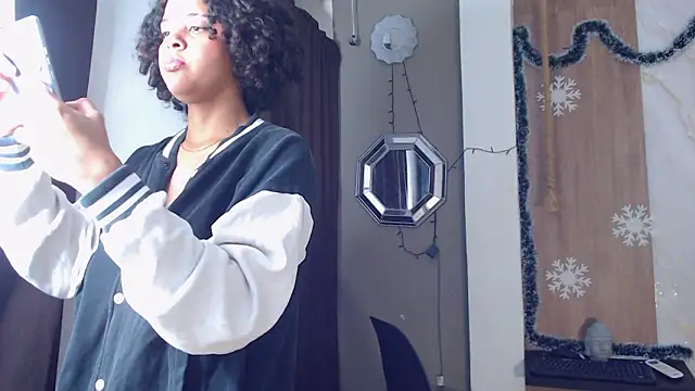 miss leidy  online show from 01-19-26, 05:11