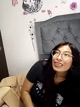 Snapshot of Megan_Darcy chatting on 03-16-26, 05:02 Megan Darcy online show from 03-16-26, 05:02