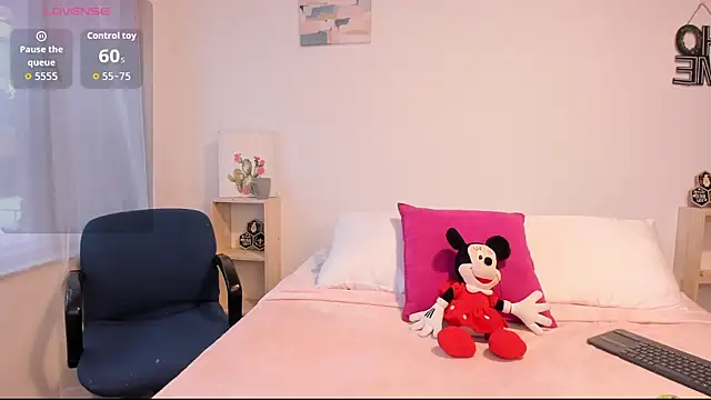 Natalia  Miller online show from 10-22-25, 09:14