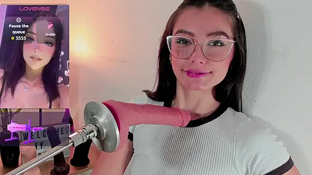 valentinna montess online show from 11-04-25, 01:21