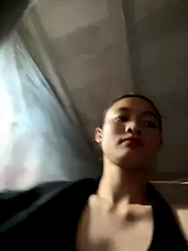 Snapshot of Kieu_xxx chatting on 10-18-25, 02:25 Kieu xxx online show from 10-18-25, 02:25