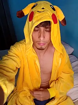 Snapshot of matiatr1112 chatting on 04-05-26, 11:35 matiatr1112 online show from 04-05-26, 11:35