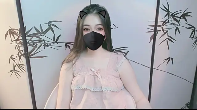 Sparkly Candy online show from 12-21-25, 01:40