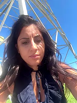 Snapshot of BabyLeopard chatting on 09-25-25, 10:30 BabyLeopard online show from 09-25-25, 10:30