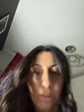 Snapshot of BabyLeopard chatting on 11-05-25, 03:12 BabyLeopard online show from 11-05-25, 03:12