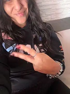 Snapshot of BabyLeopard chatting on 11-06-25, 10:16 BabyLeopard online show from 11-06-25, 10:16