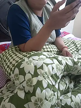 Snapshot of payal_261072_ chatting on 12-20-25, 05:58 payal 261072 online show from 12-20-25, 05:58