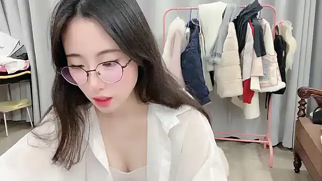 Freya7777 online show from 12-16-25, 02:22