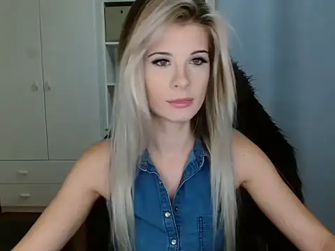 KristineGlow online show from 11-18-25, 07:13