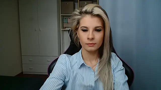 KristineGlow online show from 05-13-26, 06:11