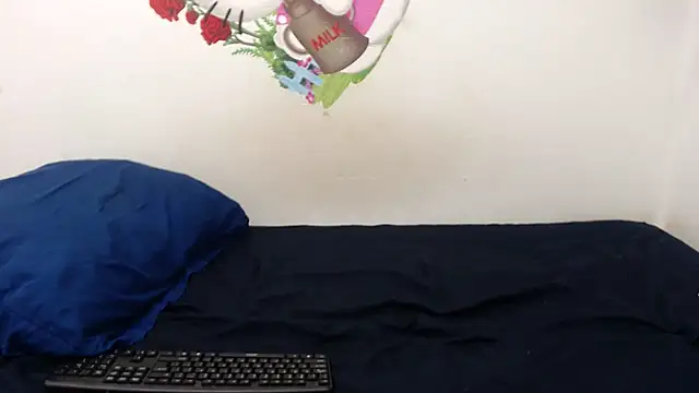 Snapshot of XSexySnow30XX chatting on 09-28-25, 08:14 XSexySnow30XX online show from 09-28-25, 08:14