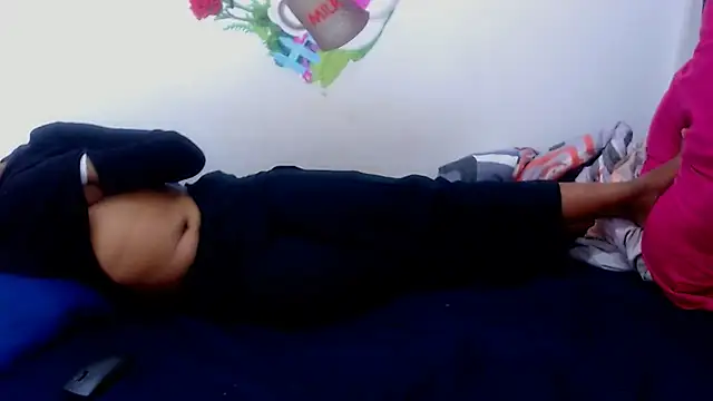 Snapshot of XSexySnow30XX chatting on 09-29-25, 09:30 XSexySnow30XX online show from 09-29-25, 09:30