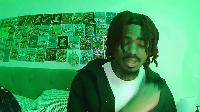 Snapshot of risktakinndolo chatting on 09-11-25, 11:05 risktakinndolo online show from 09-11-25, 11:05