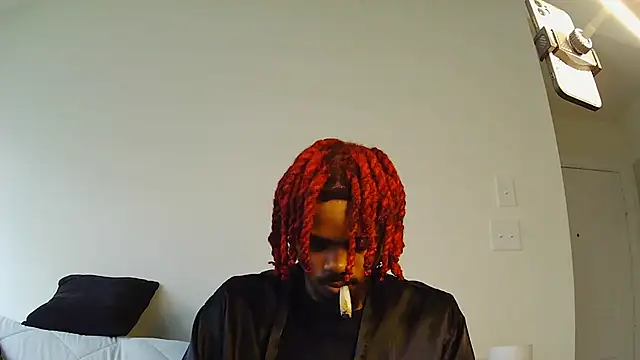 Snapshot of risktakinndolo chatting on 09-15-25, 05:13 risktakinndolo online show from 09-15-25, 05:13