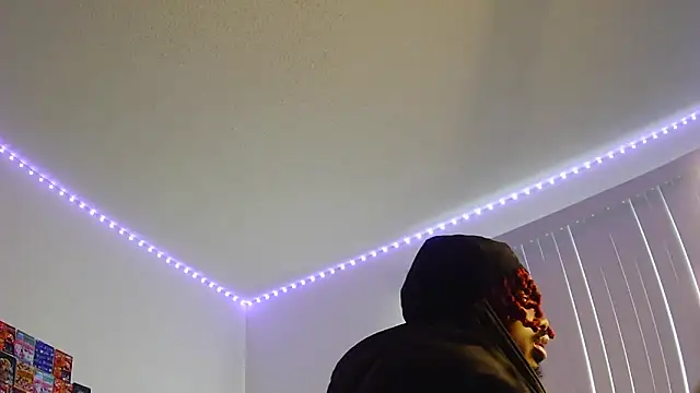 Snapshot of risktakinndolo chatting on 09-18-25, 05:15 risktakinndolo online show from 09-18-25, 05:15