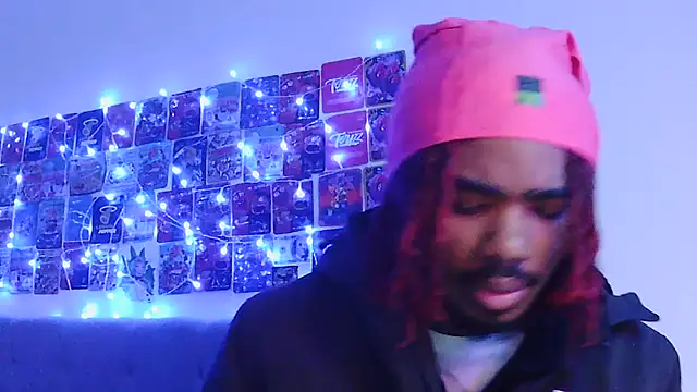 Snapshot of risktakinndolo chatting on 11-16-25, 05:07 risktakinndolo online show from 11-16-25, 05:07