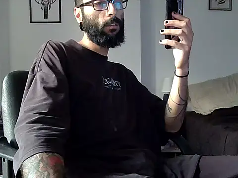 Snapshot of king_masterr420 chatting on 03-13-26, 11:00 king masterr420 online show from 03-13-26, 11:00