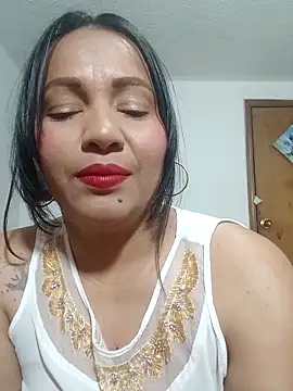 agatha sluttylatina online show from 04-16-26, 02:01