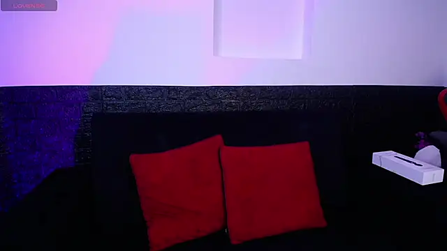 Annie A  online show from 10-20-25, 08:31