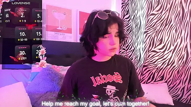 Snapshot of damienbeltmonth chatting on 09-11-25, 02:06 damienbeltmonth online show from 09-11-25, 02:06