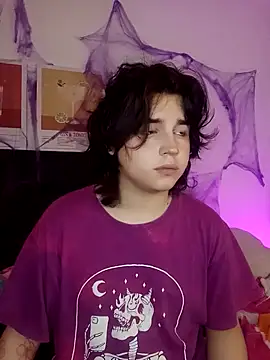 Snapshot of damienbeltmonth chatting on 11-04-25, 09:52 damienbeltmonth online show from 11-04-25, 09:52