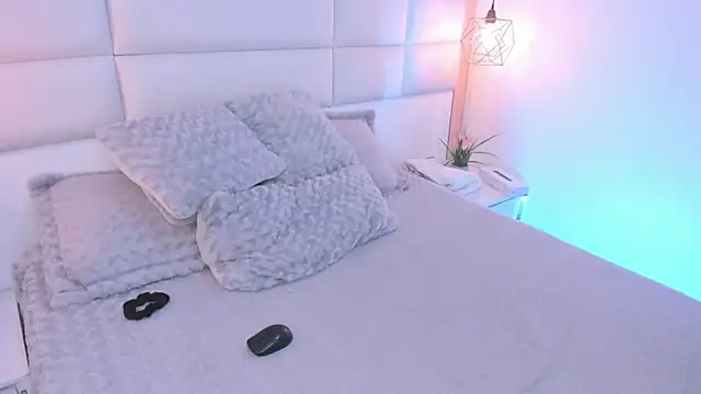 Lucia jane online show from 02-04-26, 08:36