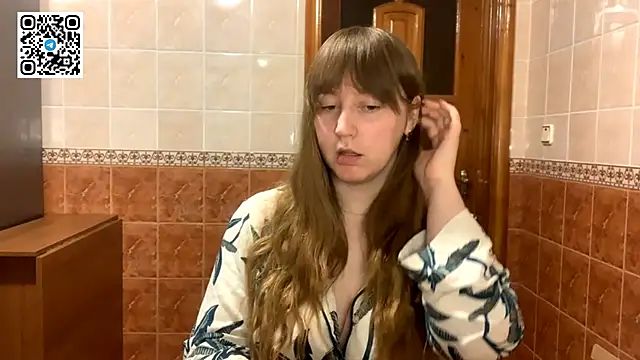 MaroonMoon  online show from 10-09-25, 07:45