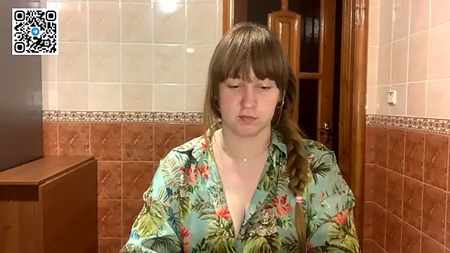 MaroonMoon  online show from 11-26-25, 08:43