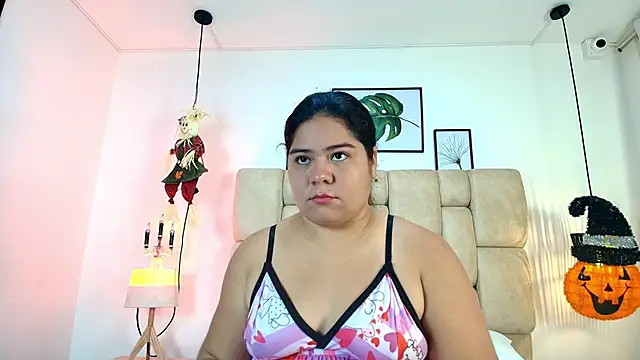 Snapshot of elizawiliamst chatting on 10-24-25, 11:50 elizawiliamst online show from 10-24-25, 11:50