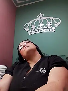 tiffany Johnson1 online show from 11-15-25, 06:48