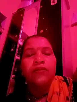 Snapshot of Manavi_x chatting on 10-25-25, 09:31 Manavi x online show from 10-25-25, 09:31