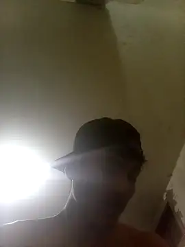 Snapshot of Bebicho14 chatting on 09-10-25, 02:22 Bebicho14 online show from 09-10-25, 02:22