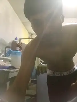 Snapshot of Bebicho14 chatting on 11-11-25, 03:50 Bebicho14 online show from 11-11-25, 03:50