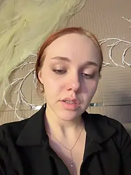 PollyVinice online show from 04-29-26, 05:17