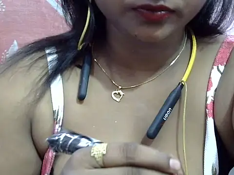 Snapshot of Rooshami_hot01 chatting on 09-22-25, 02:41 Rooshami hot01 online show from 09-22-25, 02:41